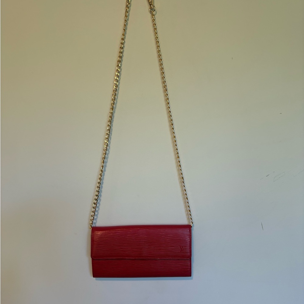 Louis Vuitton Epi Leather Long Wallet in Red - WITH COA AND CHAIN - Picture 7 of 7
